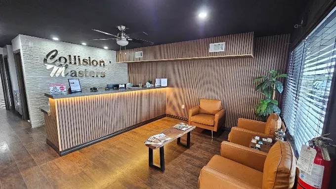 Collision Masters front lobby in Mission